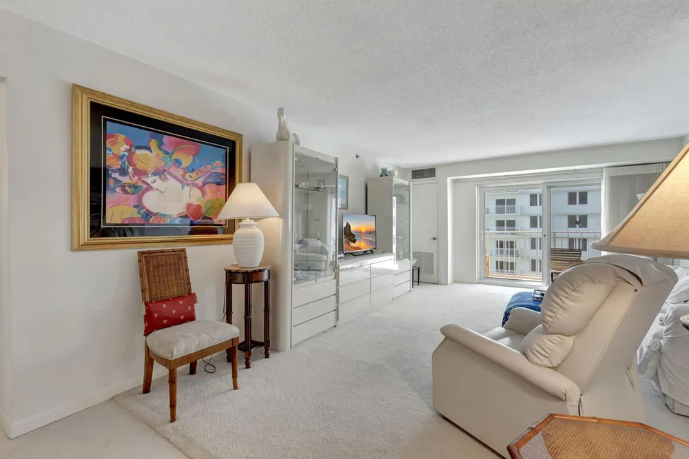 3215 S Ocean Boulevard #509 Highland Beach, FL 33487