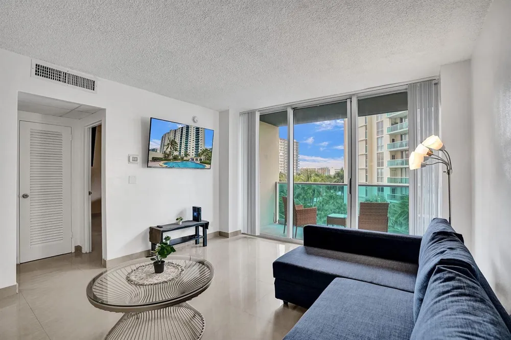 4001 S Ocean Drive #5k Hollywood, FL 33019