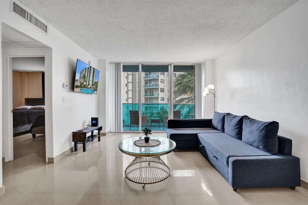 4001 S Ocean Drive #5k Hollywood, FL 33019