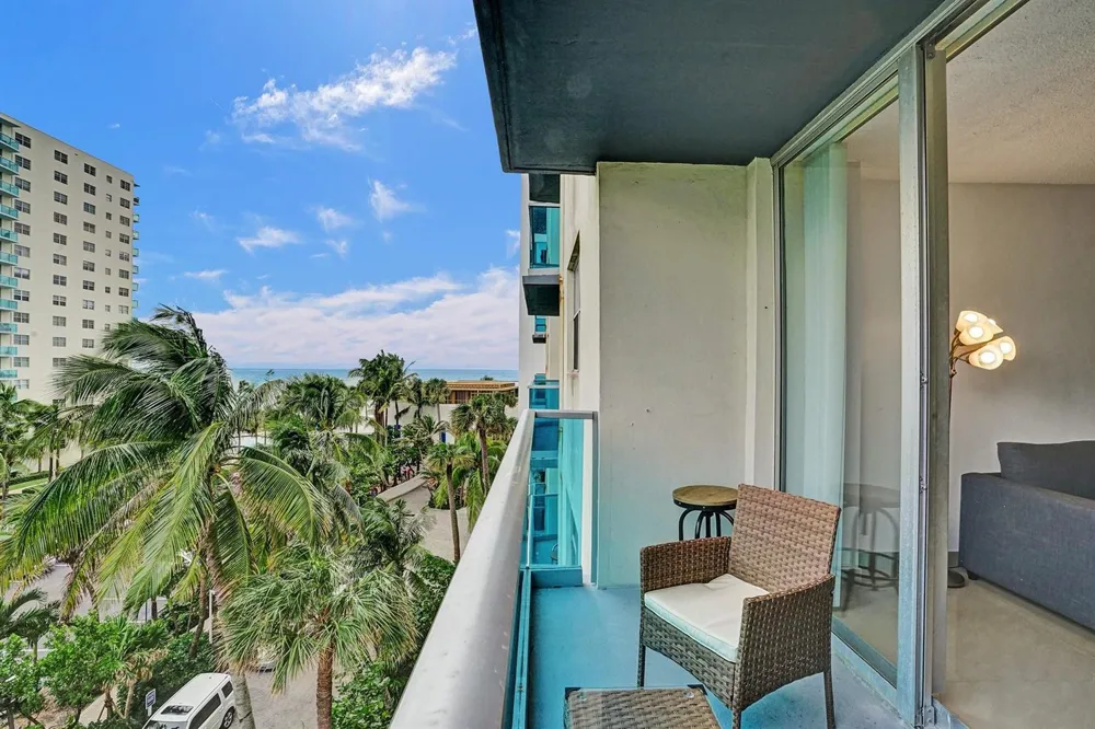 4001 S Ocean Drive #5k Hollywood, FL 33019