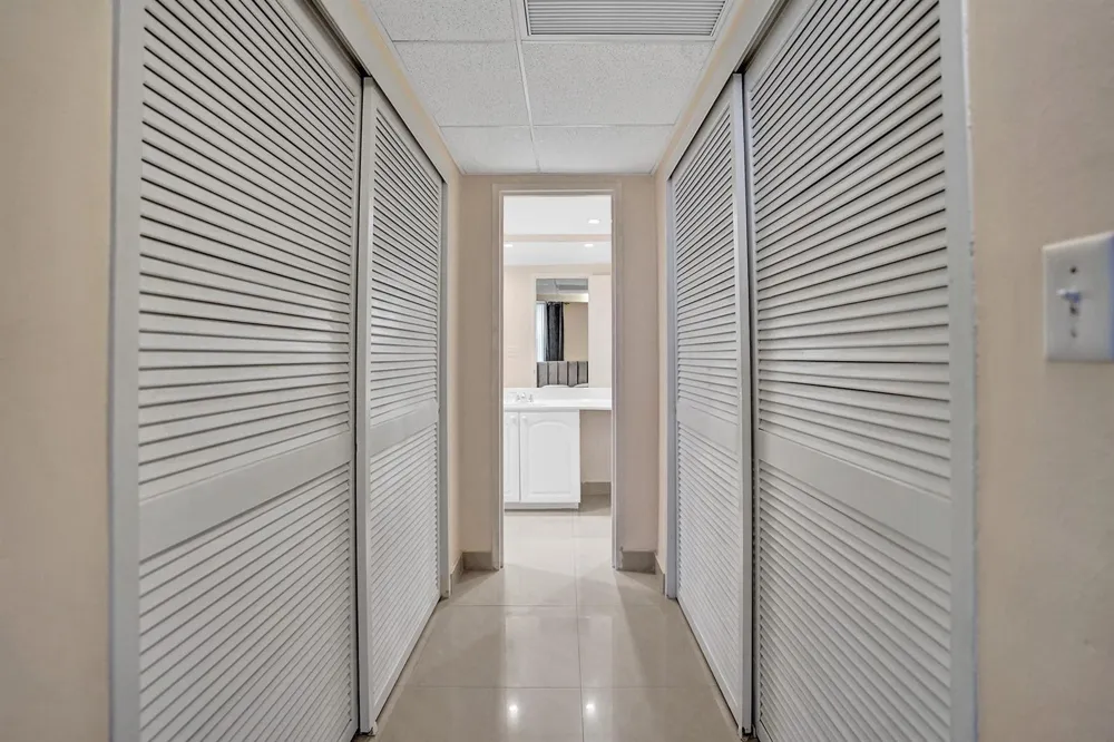 4001 S Ocean Drive #5k Hollywood, FL 33019