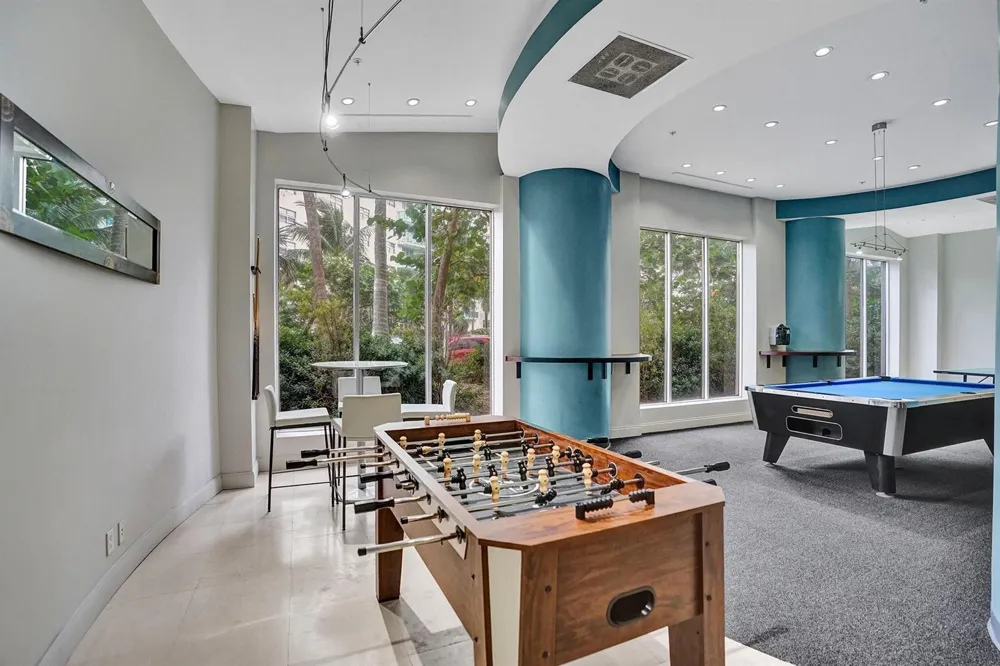 4001 S Ocean Drive #5k Hollywood, FL 33019