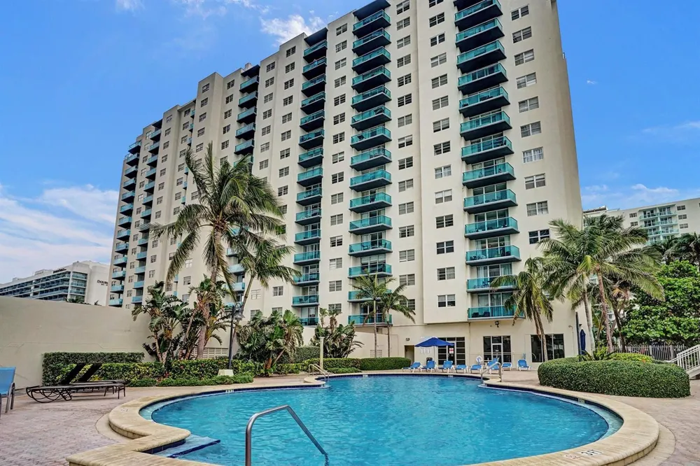 4001 S Ocean Drive #5k Hollywood, FL 33019