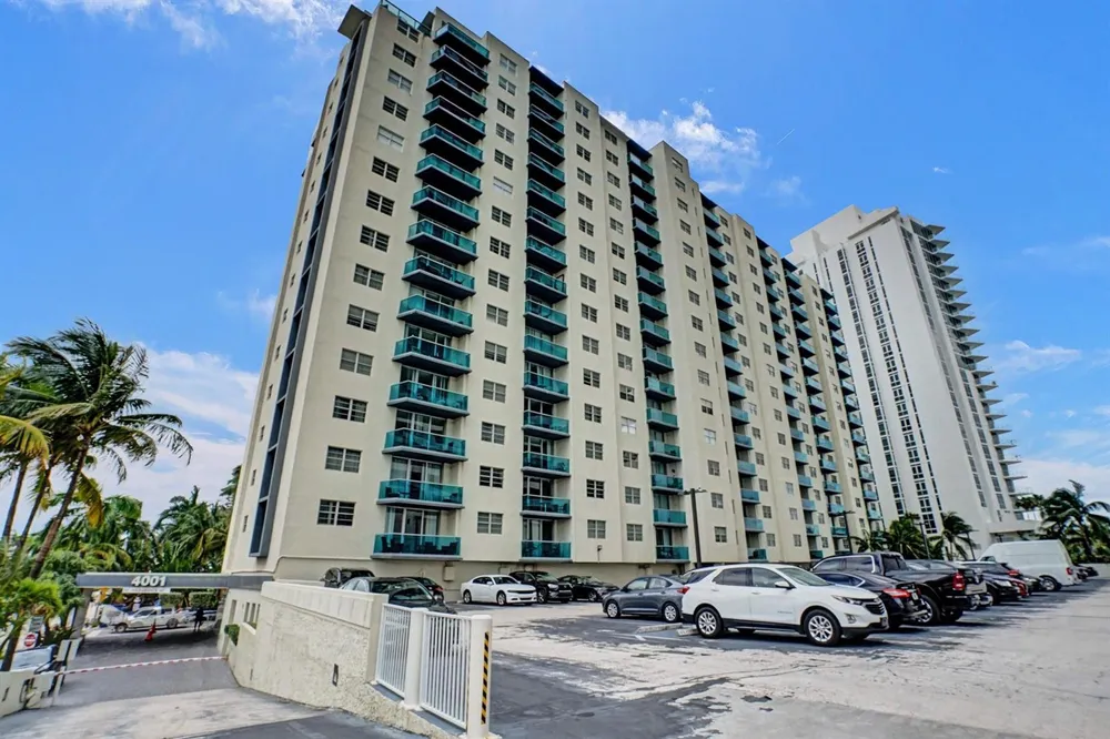 4001 S Ocean Drive #5k Hollywood, FL 33019