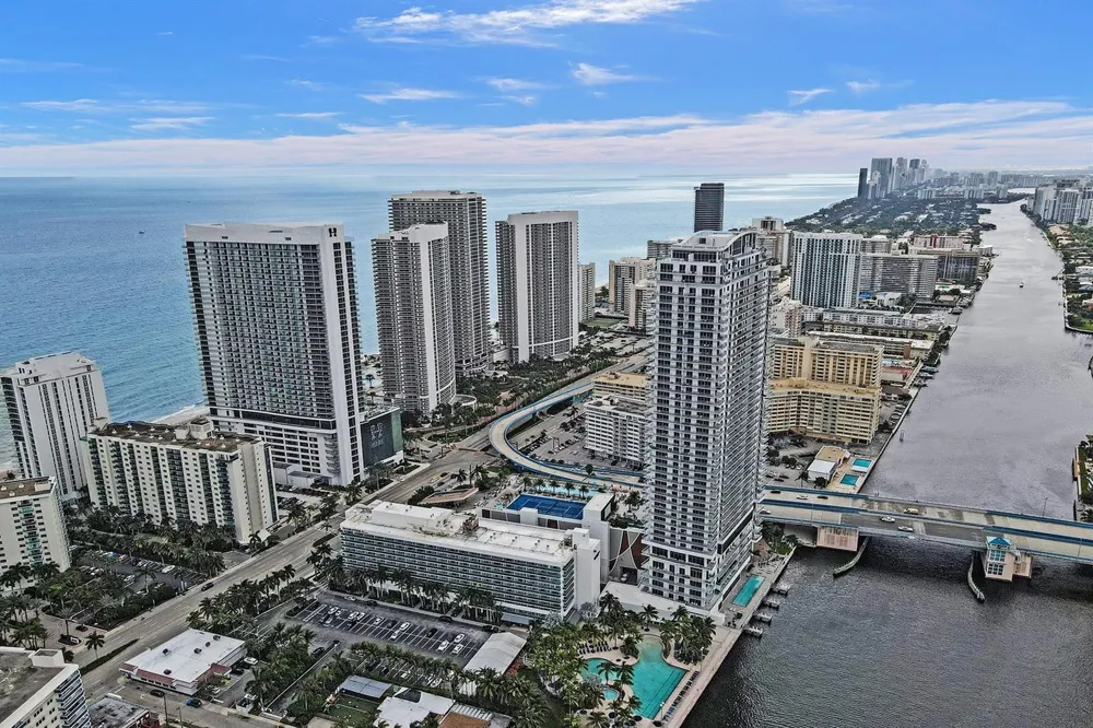 4001 S Ocean Drive #5k Hollywood, FL 33019