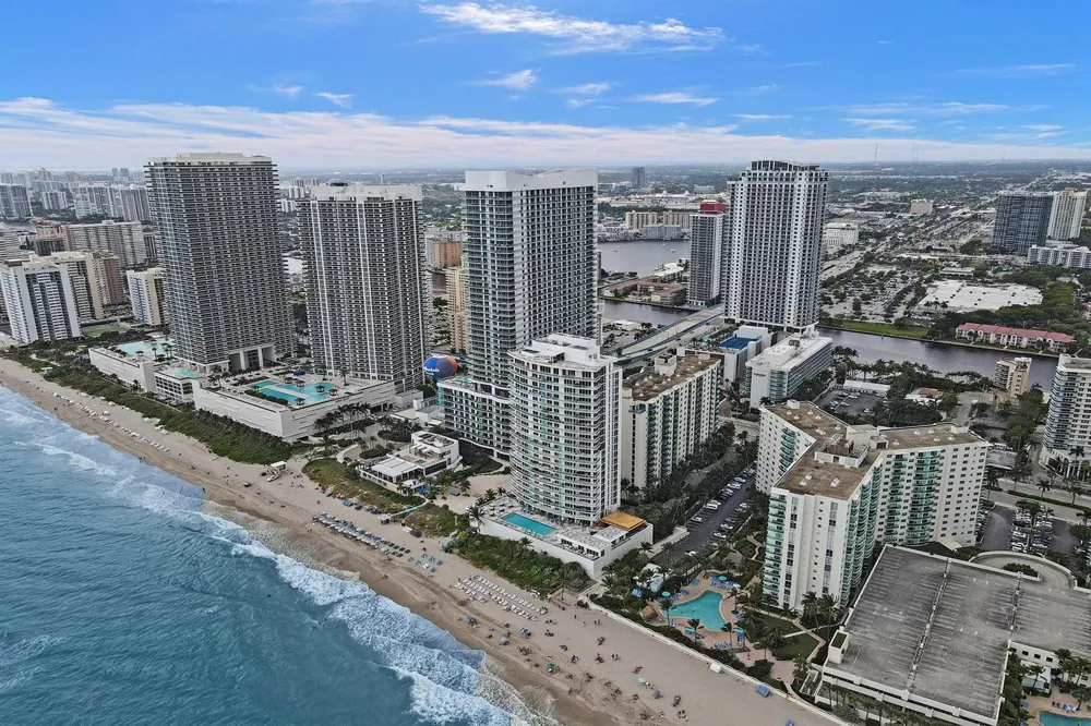 4001 S Ocean Drive #5k Hollywood, FL 33019