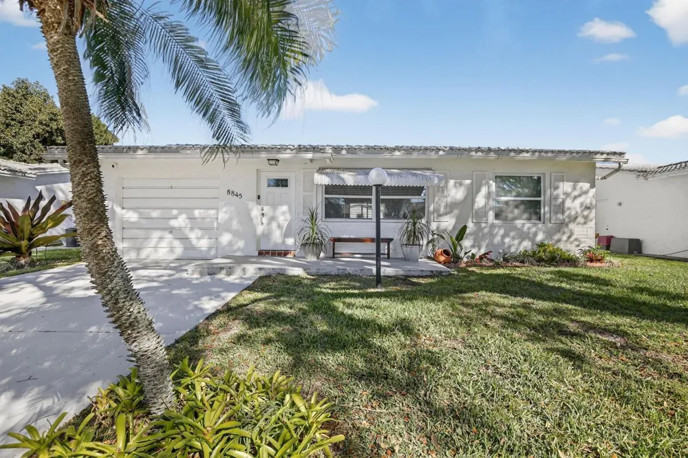 8845 NW 14th Street Plantation, FL 33322