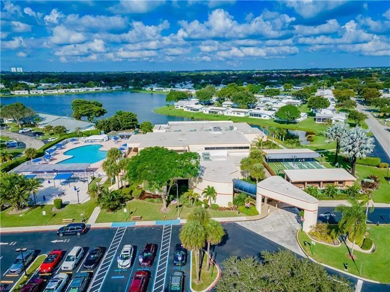 8845 NW 14th Street Plantation, FL 33322
