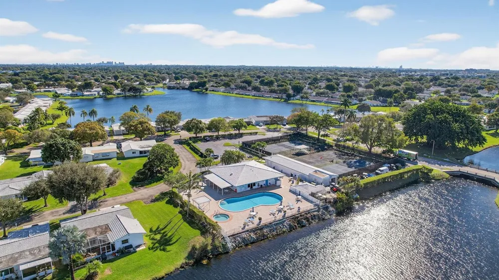 8845 NW 14th Street Plantation, FL 33322