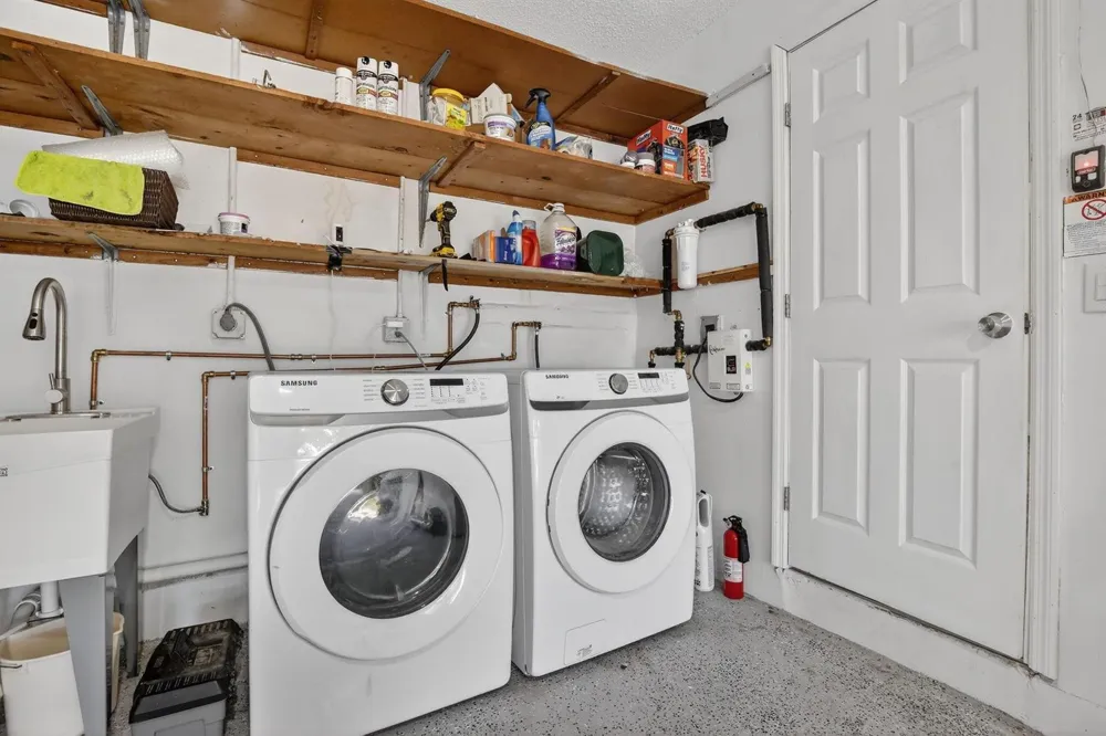 8845 NW 14th Street Plantation, FL 33322
