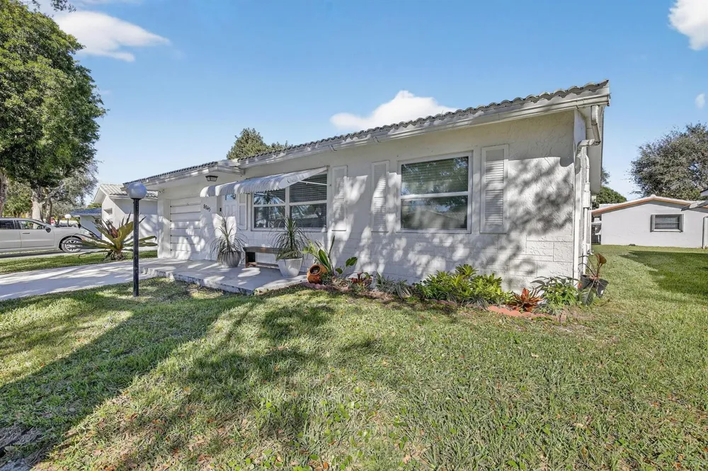 8845 NW 14th Street Plantation, FL 33322