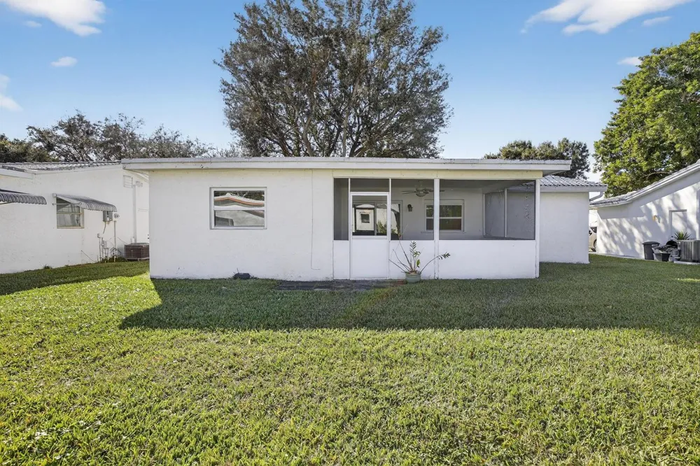 8845 NW 14th Street Plantation, FL 33322