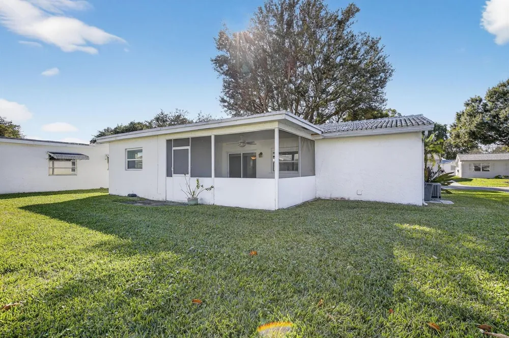 8845 NW 14th Street Plantation, FL 33322