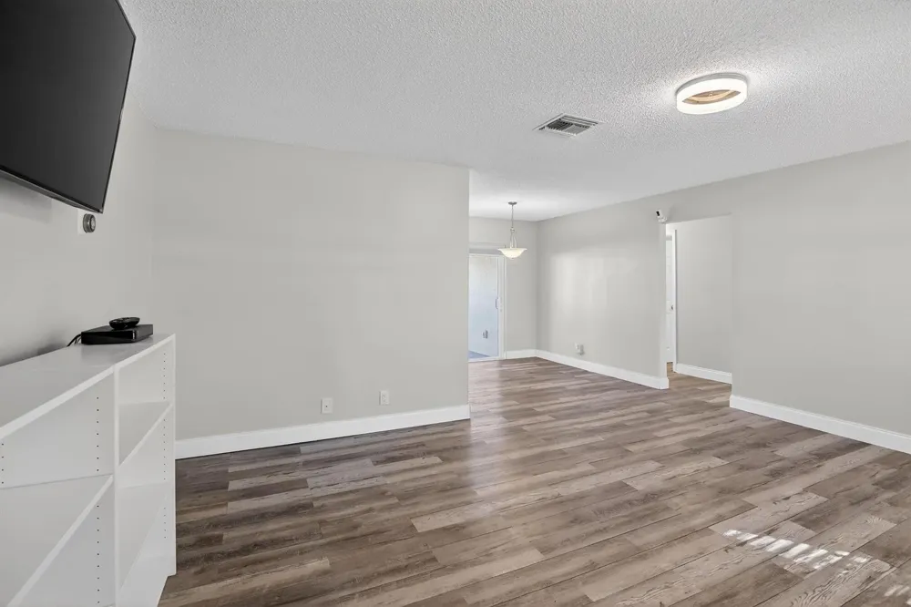 8845 NW 14th Street Plantation, FL 33322