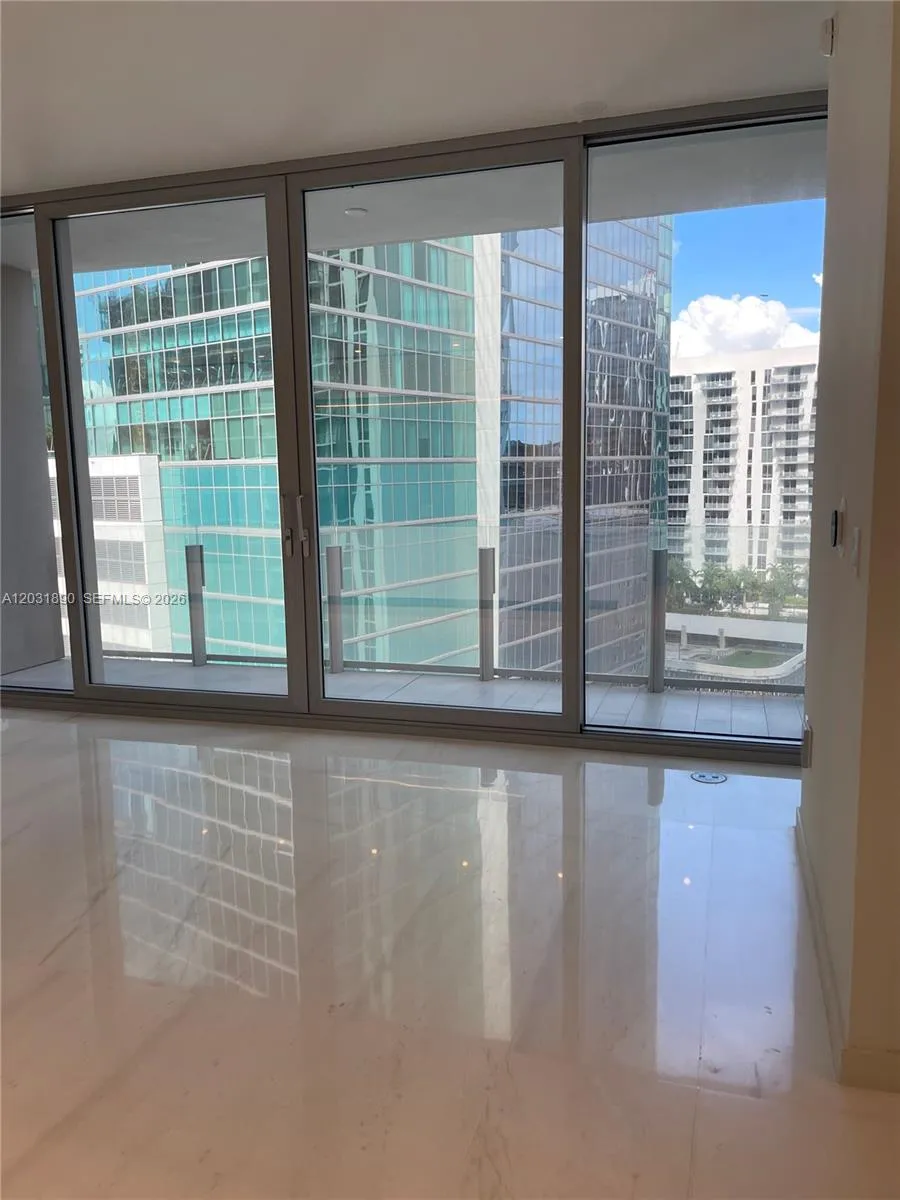 300 Biscayne Blvd Way #2008 Miami, FL 33131