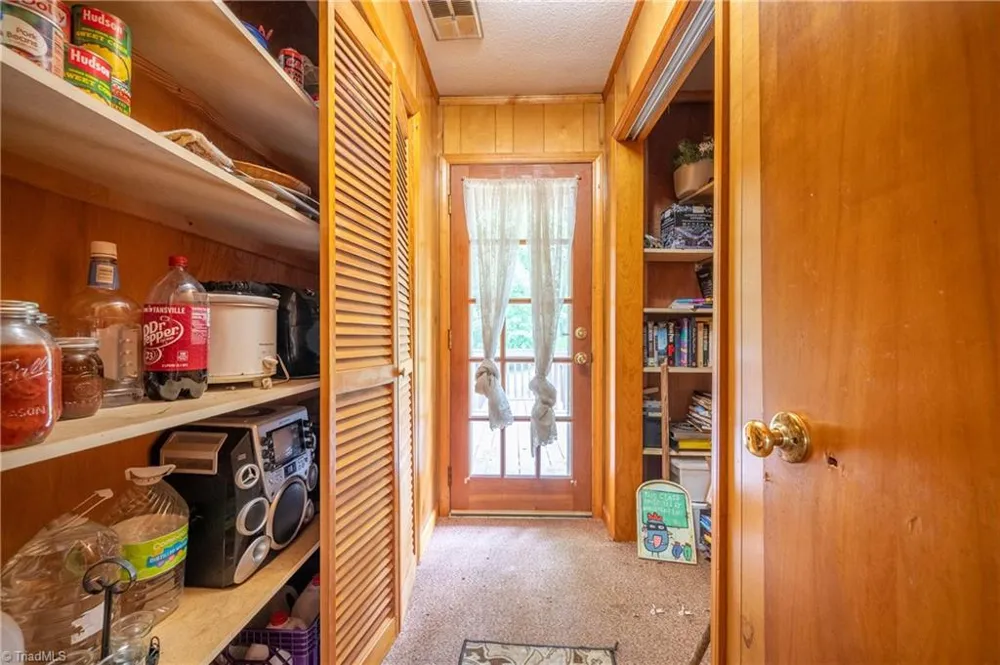 3987 Webbs Mill Road Floyd, VA 24149