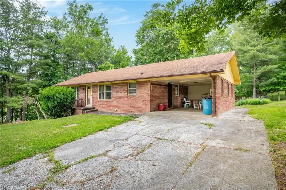 3987 Webbs Mill Road Floyd, VA 24149