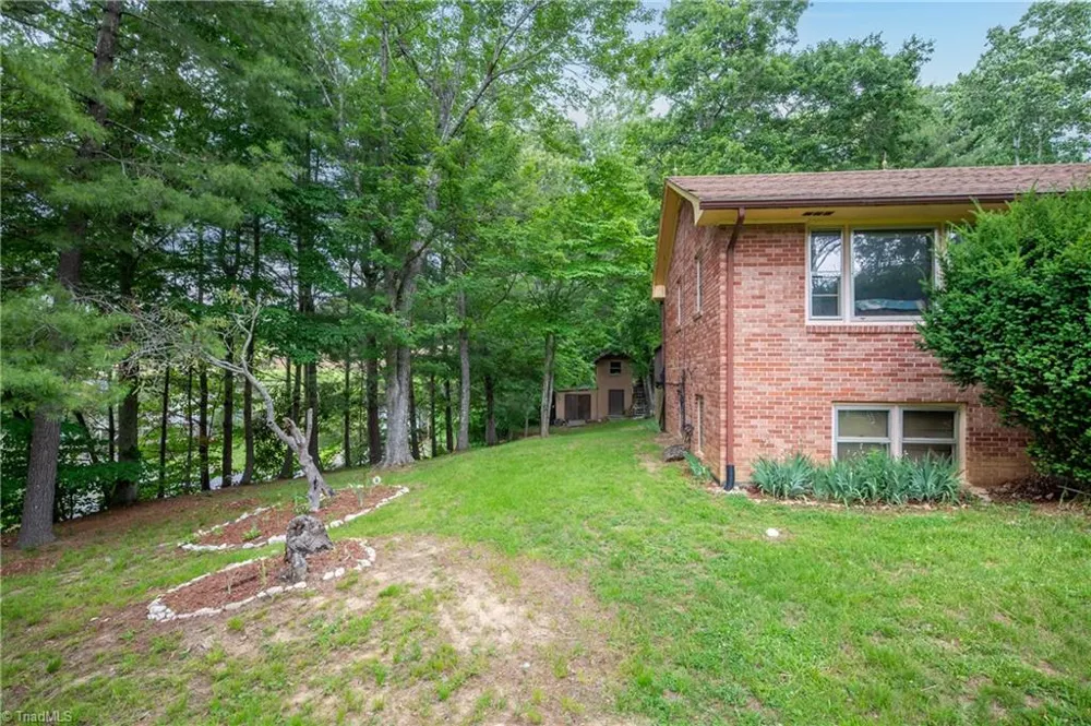 3987 Webbs Mill Road Floyd, VA 24149
