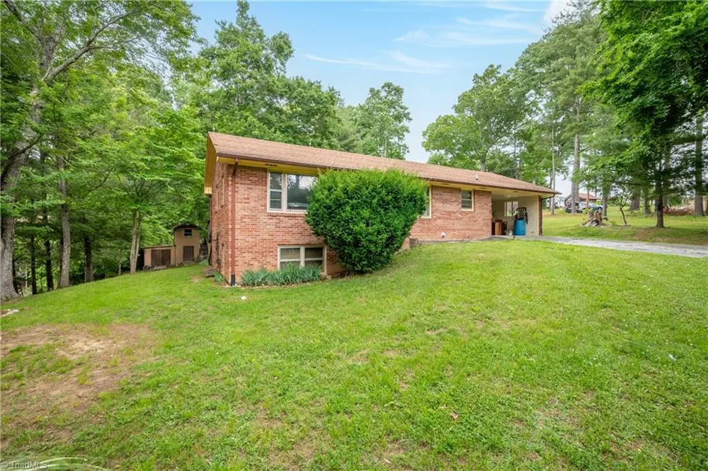 3987 Webbs Mill Road Floyd, VA 24149
