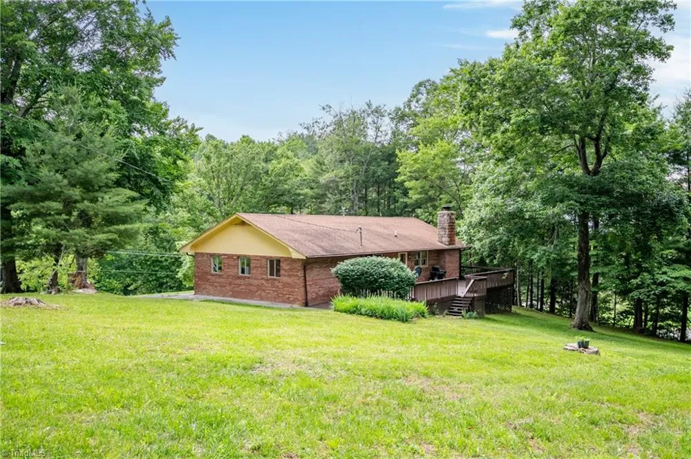 3987 Webbs Mill Road Floyd, VA 24149