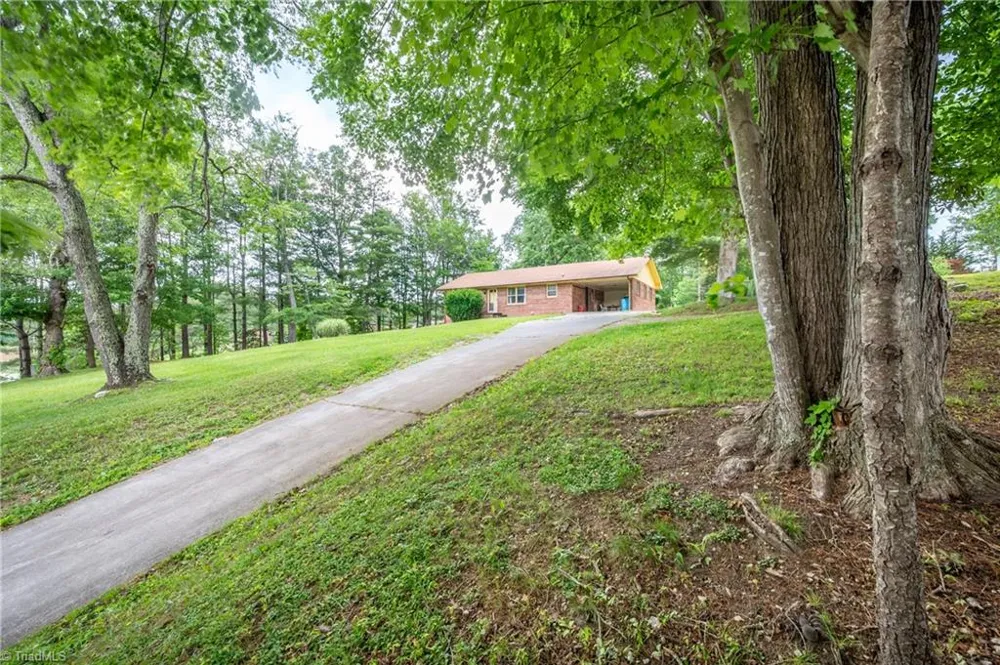3987 Webbs Mill Road Floyd, VA 24149