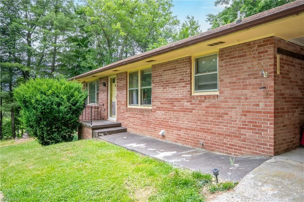 3987 Webbs Mill Road Floyd, VA 24149