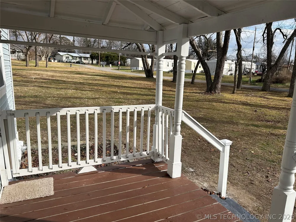 406 Creek Avenue Fort Gibson, OK 74434