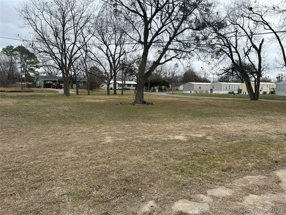 406 Creek Avenue Fort Gibson, OK 74434