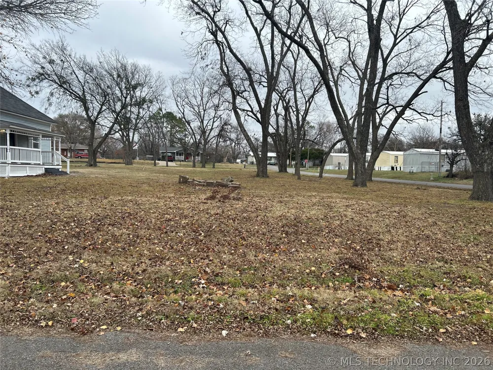 406 Creek Avenue Fort Gibson, OK 74434