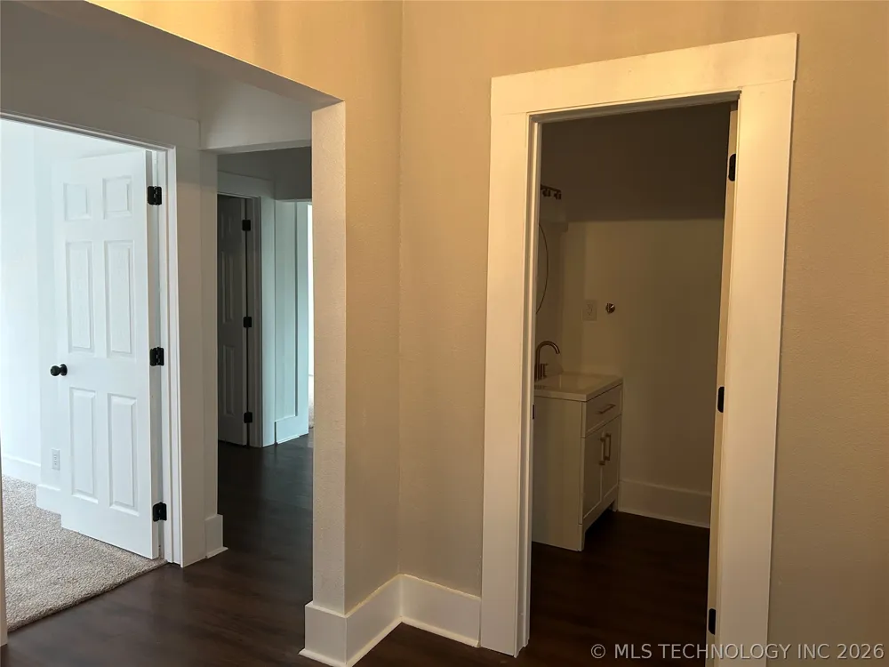 406 Creek Avenue Fort Gibson, OK 74434