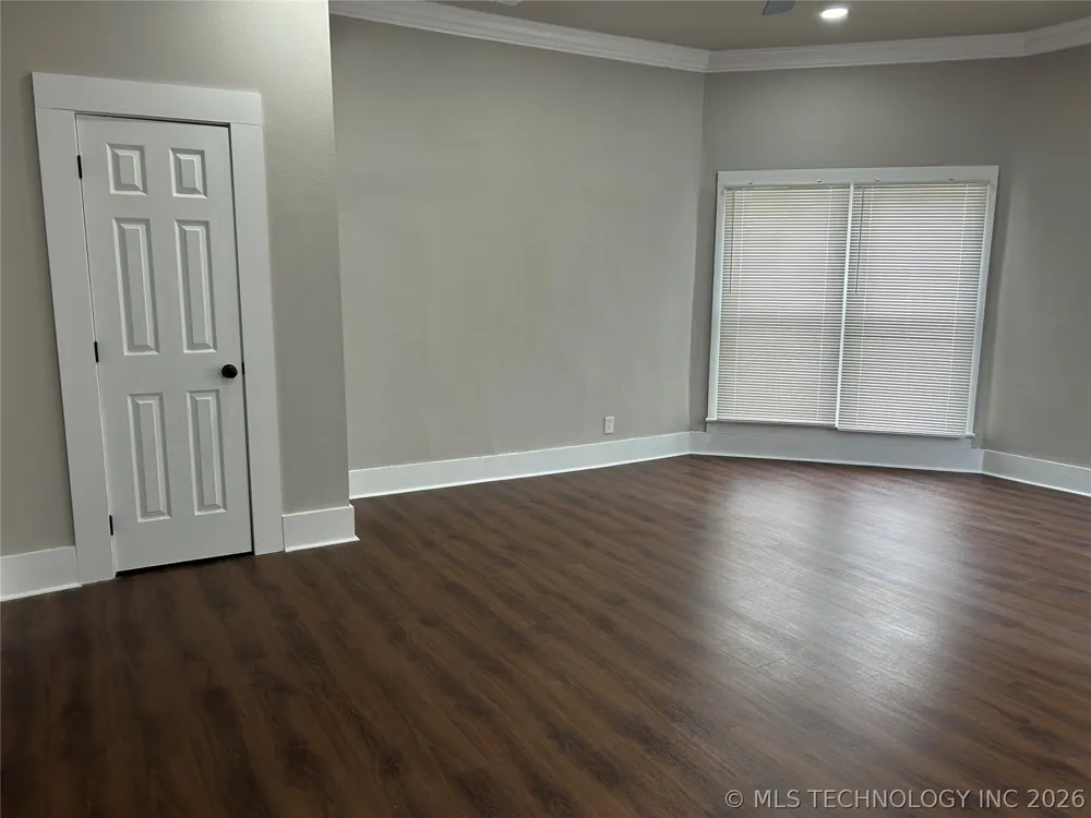 406 Creek Avenue Fort Gibson, OK 74434