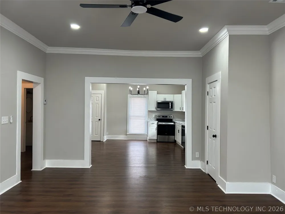 406 Creek Avenue Fort Gibson, OK 74434