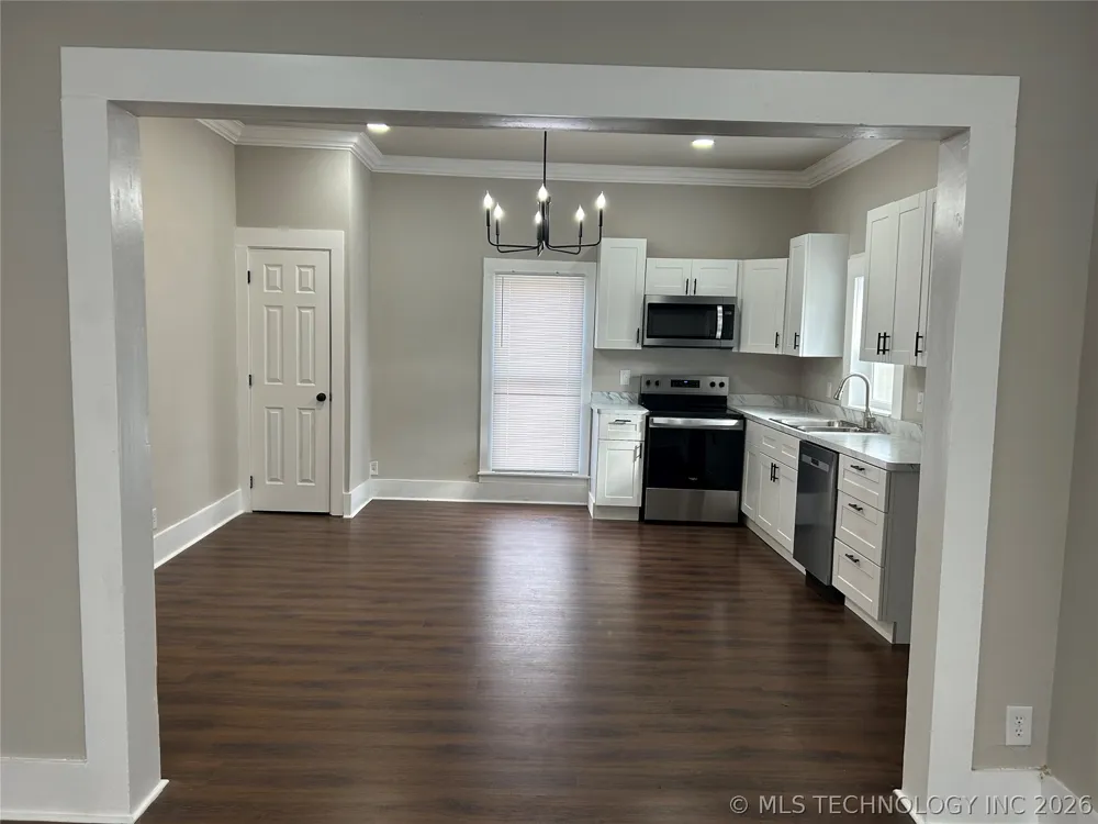 406 Creek Avenue Fort Gibson, OK 74434
