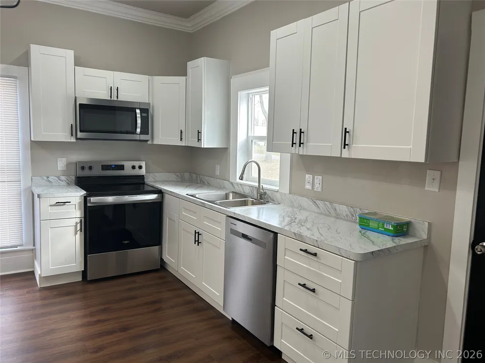 406 Creek Avenue Fort Gibson, OK 74434