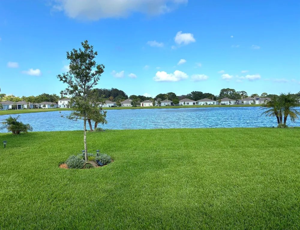 437 Acai Lane Fort Pierce, FL 34981