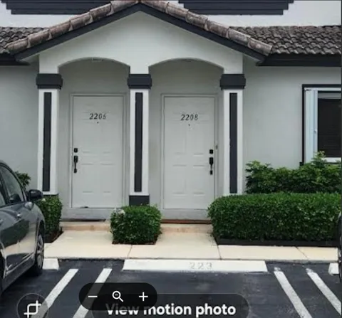 2208 SE 24th Place