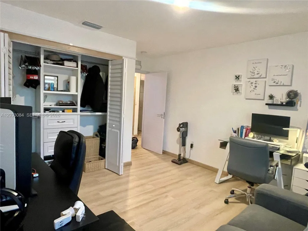 957 NW 10th St #2 Florida City, FL 33034