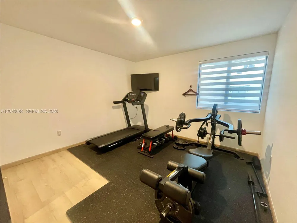 957 NW 10th St #2 Florida City, FL 33034