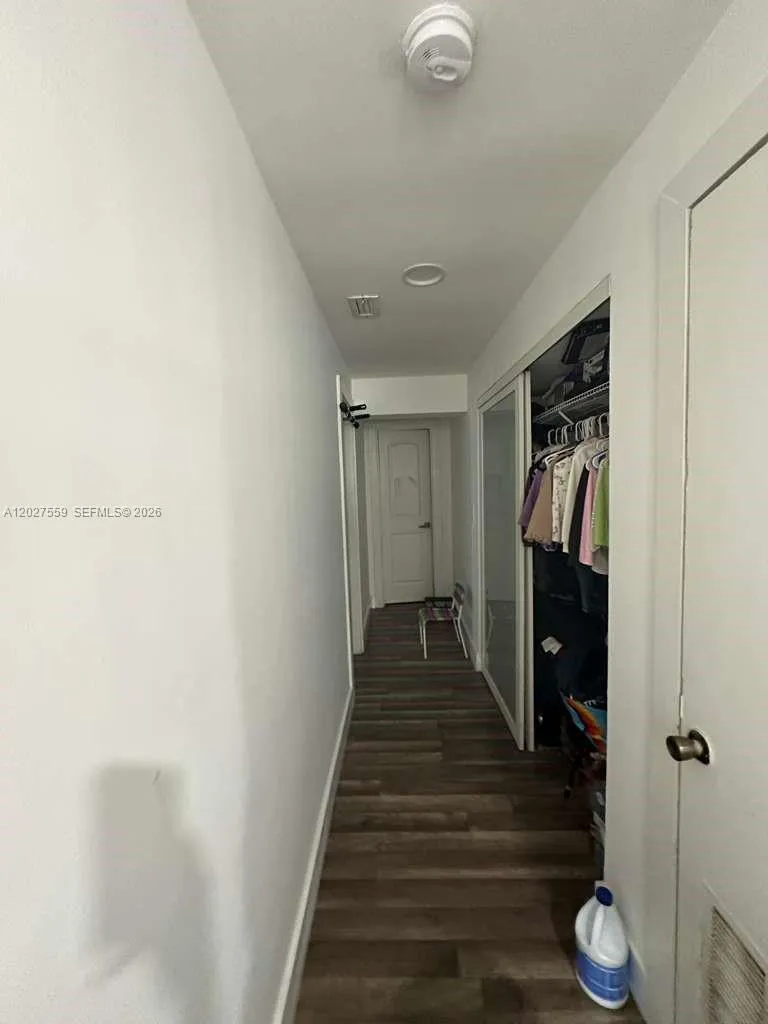 685 SW 7th Ter Dania Beach, FL 33004