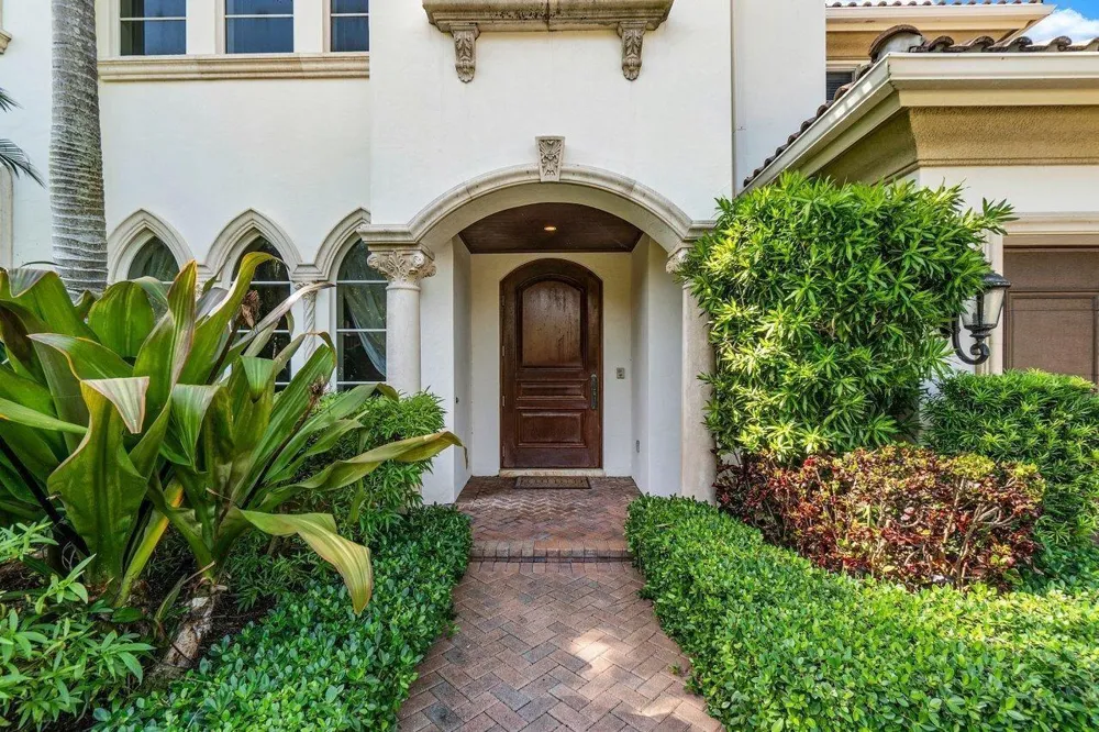 4102 S Ocean Boulevard Highland Beach, FL 33487