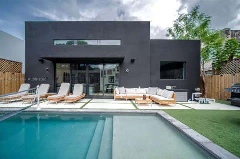 243 NW 42nd St