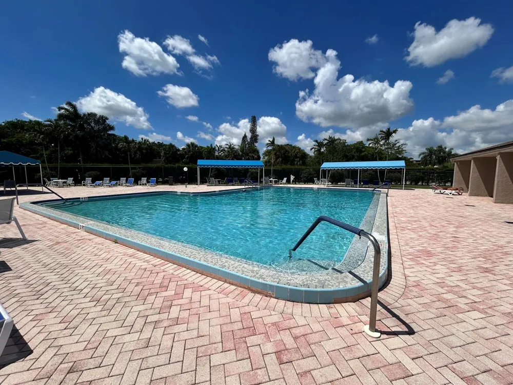 770 Lori Drive #245 Palm Springs, FL 33461
