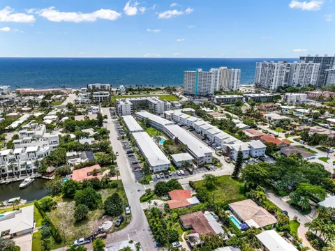 228 Hibiscus Avenue #233