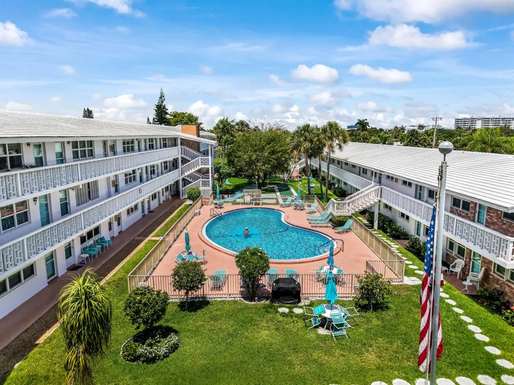 228 Hibiscus Avenue #233 Lauderdale By The Sea, FL 33308