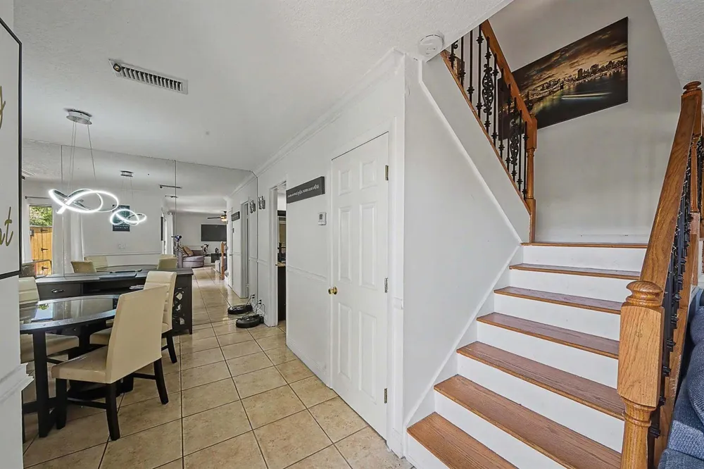 149 Lake Arbor Drive Palm Springs, FL 33461