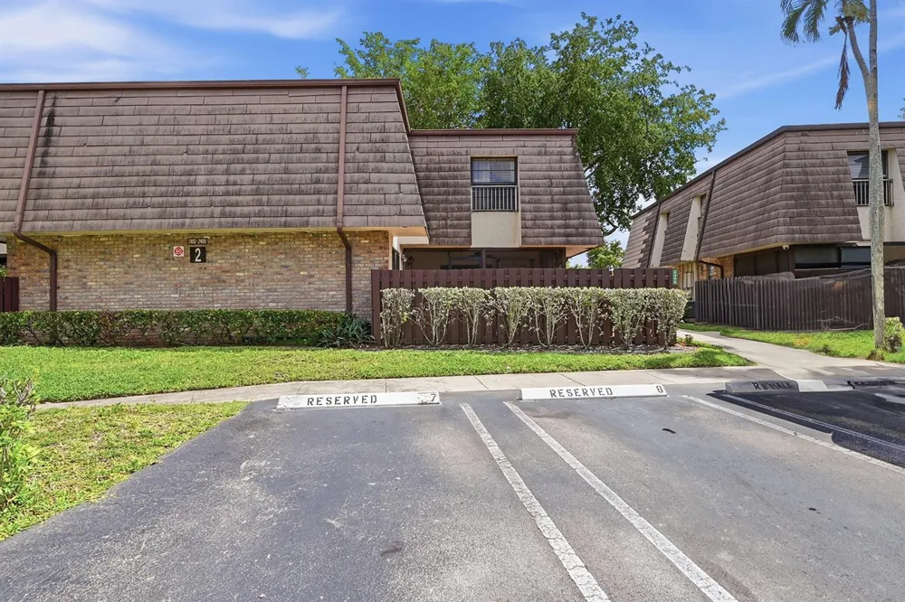 2498 NW 99th Avenue Coral Springs, FL 33065