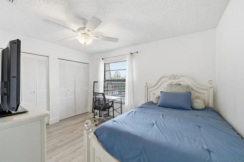 2498 NW 99th Avenue Coral Springs, FL 33065