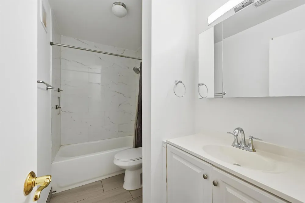 2498 NW 99th Avenue Coral Springs, FL 33065