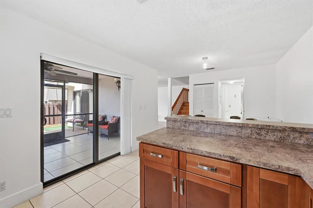 2498 NW 99th Avenue Coral Springs, FL 33065