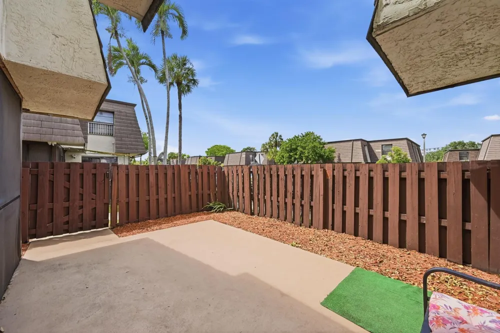 2498 NW 99th Avenue Coral Springs, FL 33065